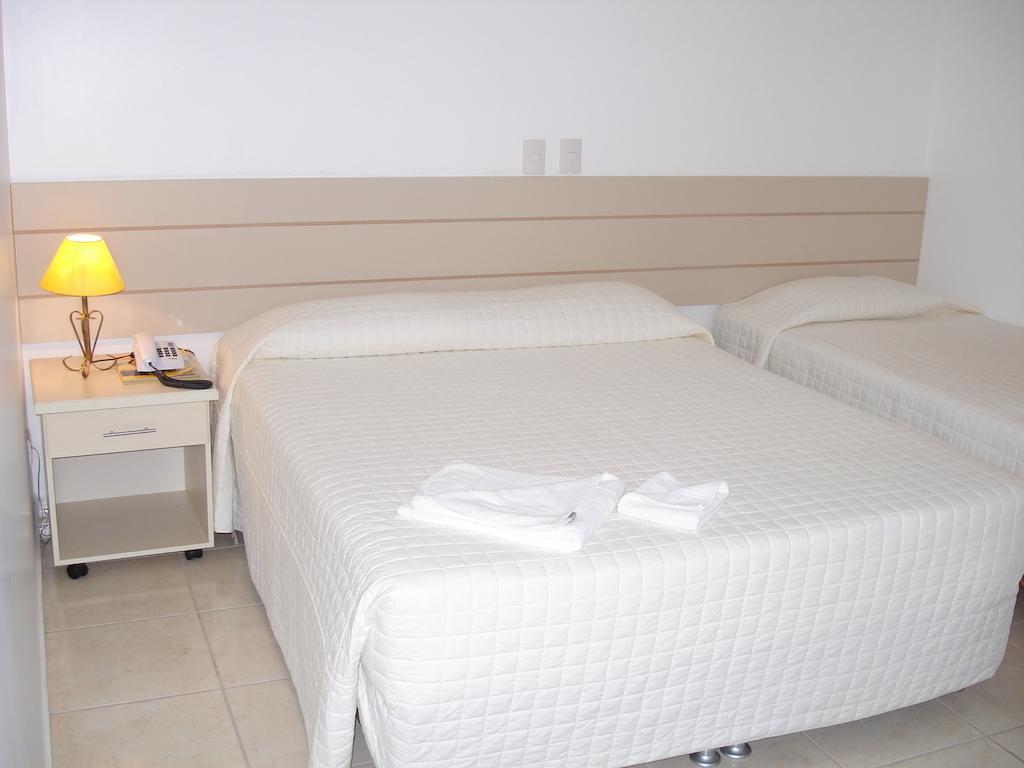Hotel Pousada Vale Do Sol Em Pompéia Екстериор снимка